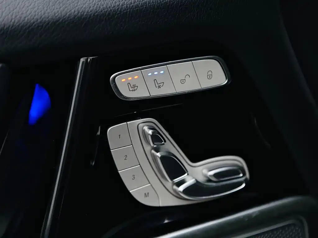 Mercedes-Benz G-Class — миниатюра 12