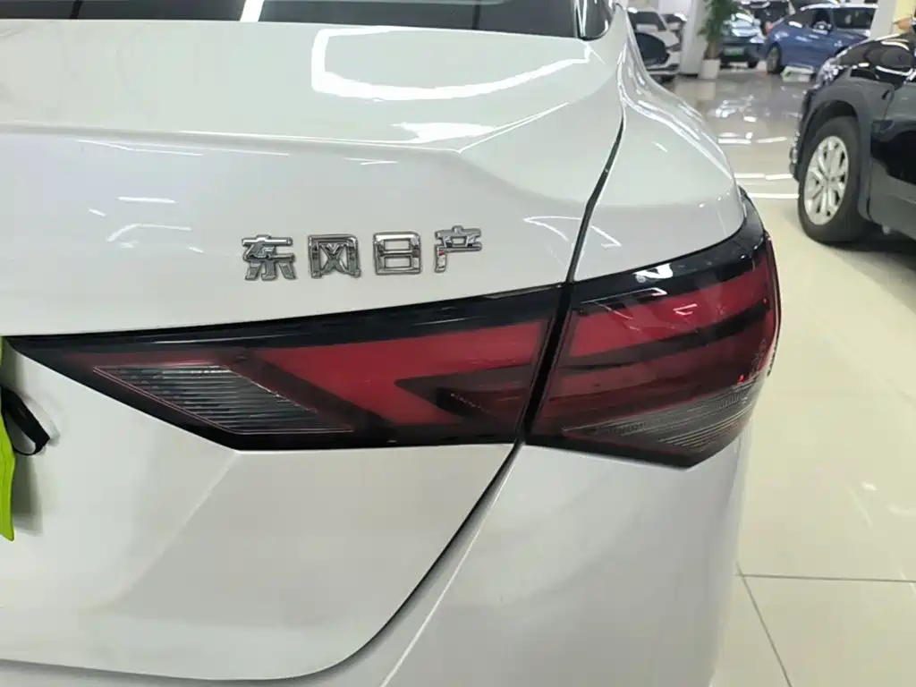 Nissan Sylphy — миниатюра 8