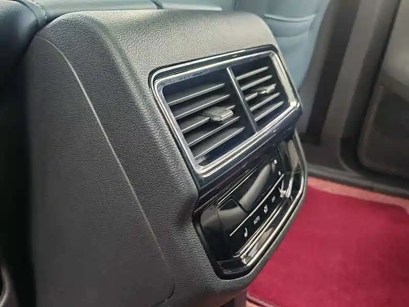 Volkswagen Teramont — миниатюра 14