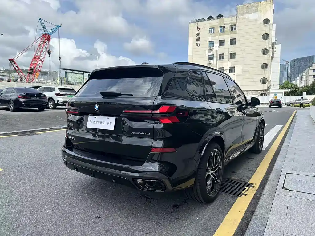 BMW X5 2026 xDrive 40Li M Sport