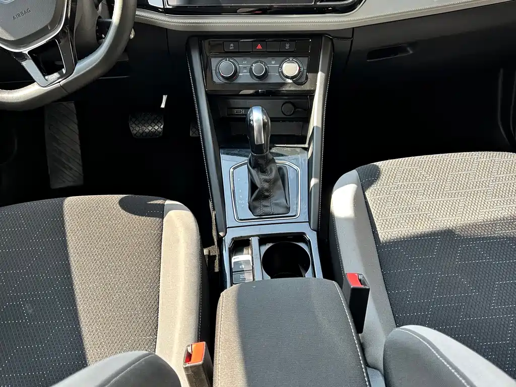 Jetta VS5 2023 280TSI AT