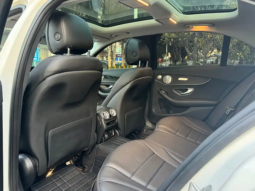 MERCEDES-BENZ C CLASS