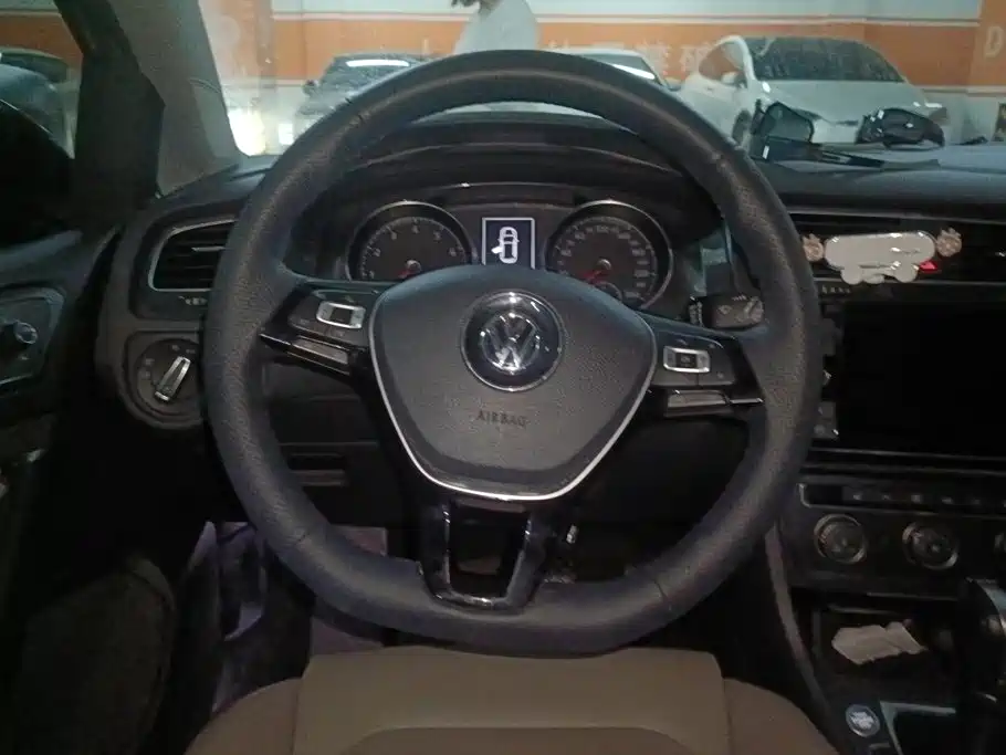 Volkswagen Golf — миниатюра 15