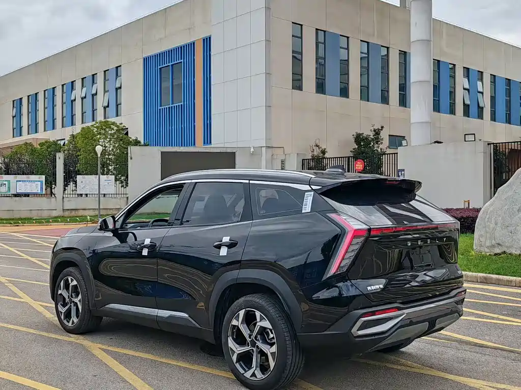 Geely Boyue L — миниатюра 9