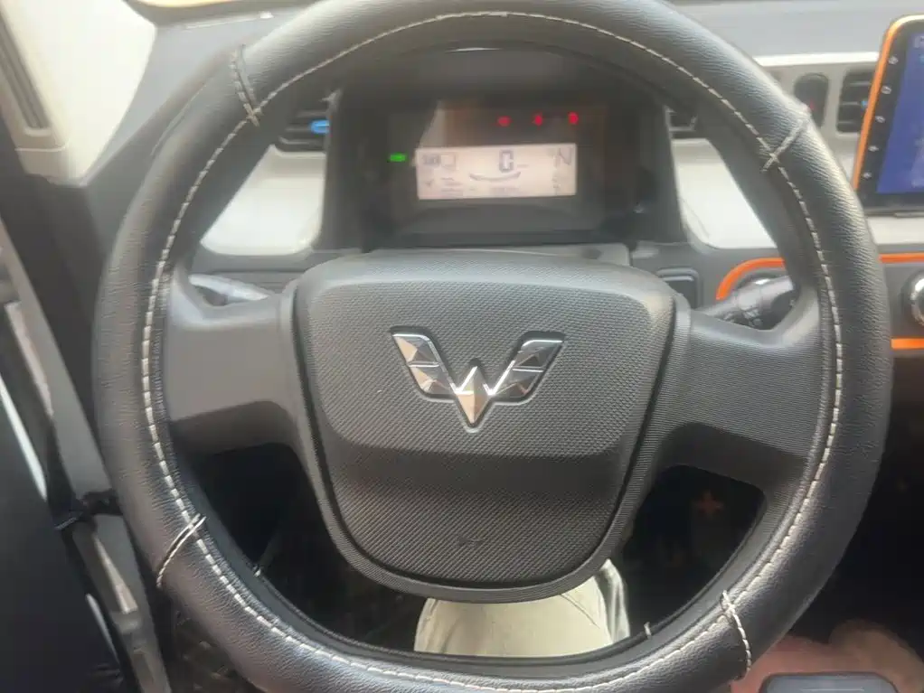 Wuling MINIEV — миниатюра 3