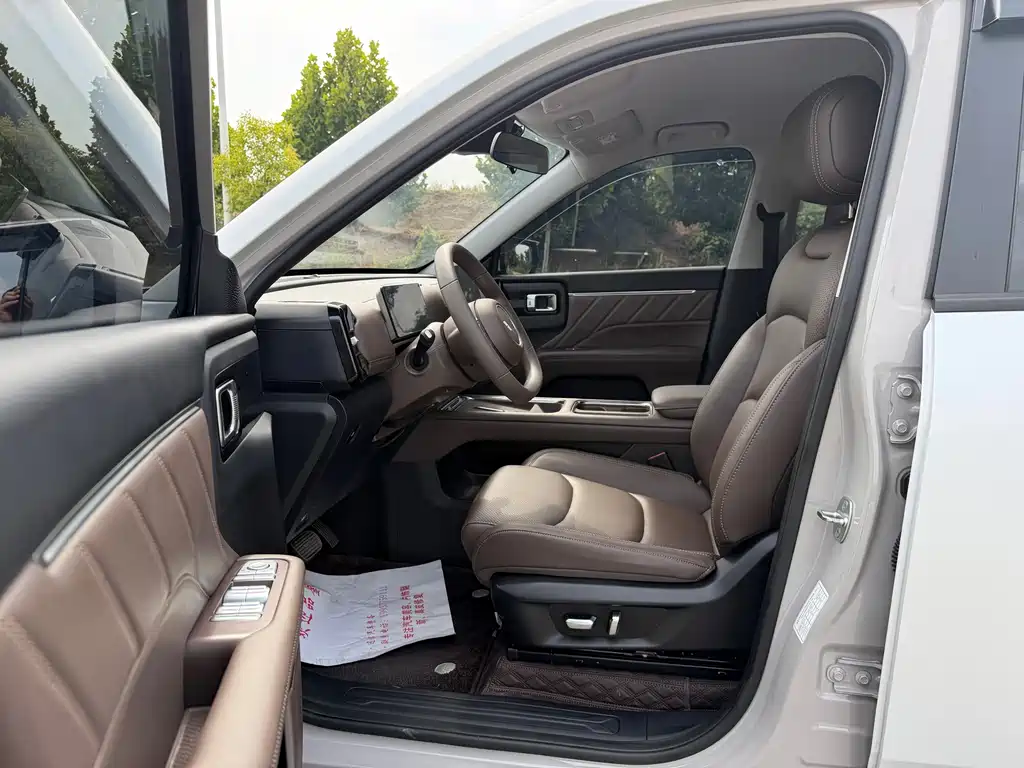 Wuling Xingguang 560 New Energy — миниатюра 8