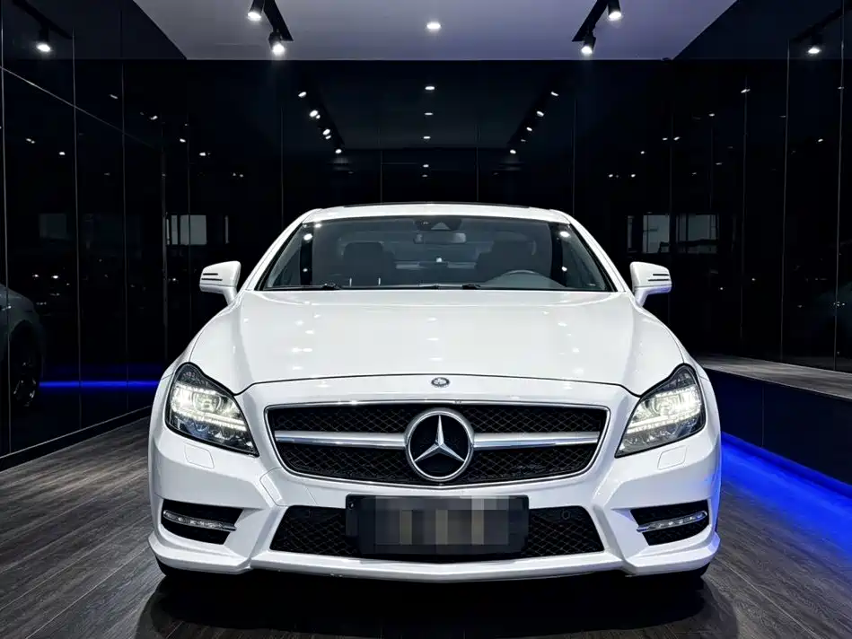 Mercedes-Benz CLS — миниатюра 2
