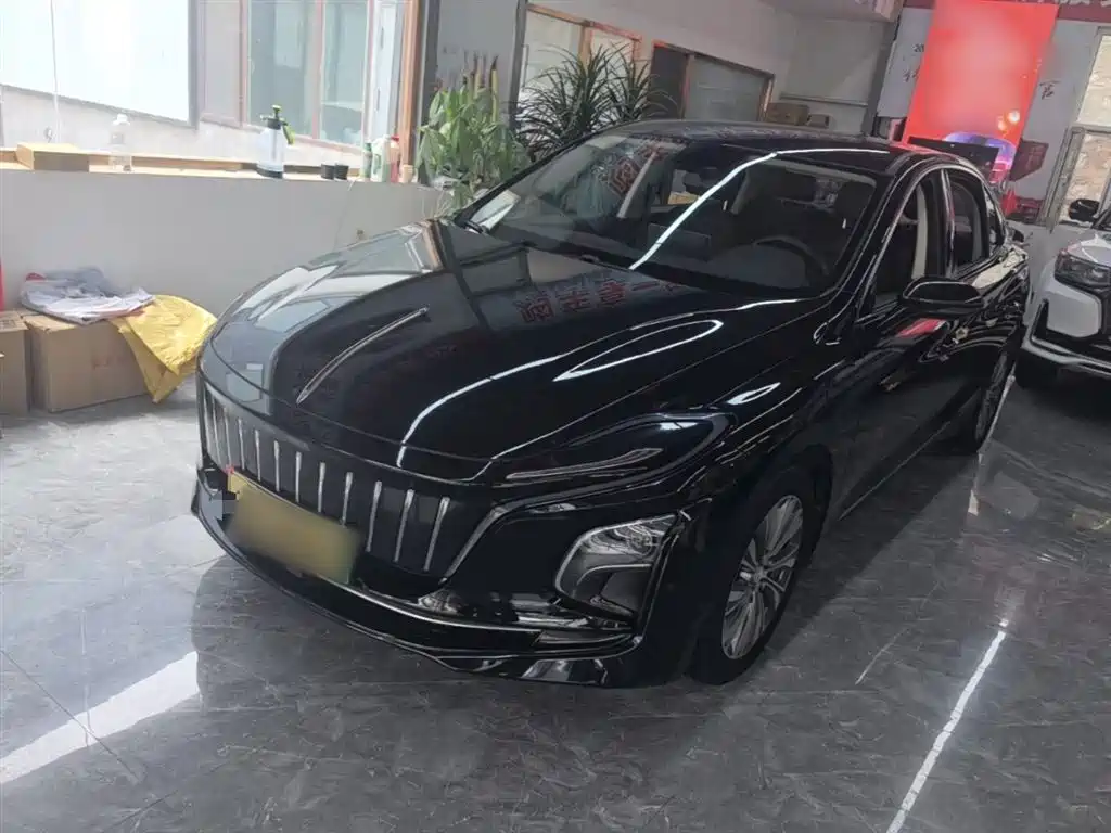 Hongqi Hongqi E-QM5 2022