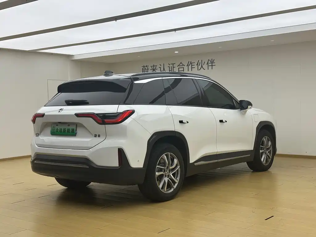 NIO ES6 — миниатюра 21