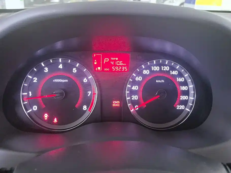 Hyundai Verna — миниатюра 14