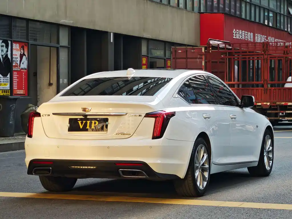 Cadillac CT5 — миниатюра 9