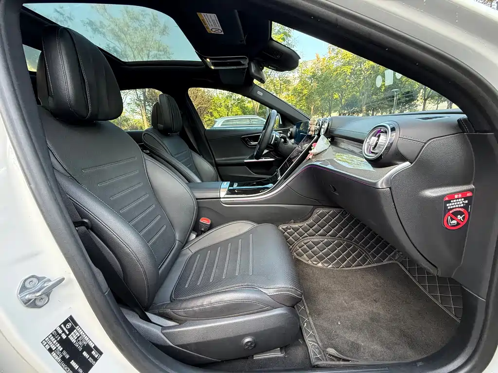 Mercedes-Benz C-Class — миниатюра 16