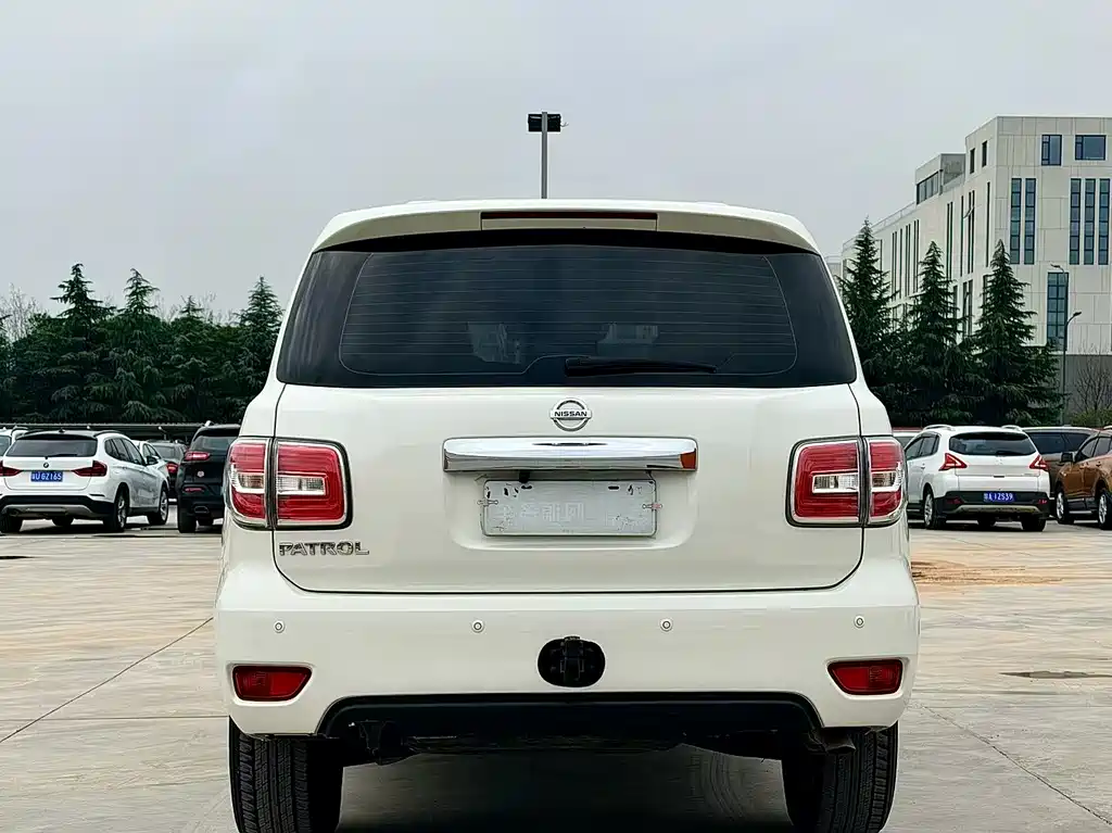 Nissan Patrol - фото 8