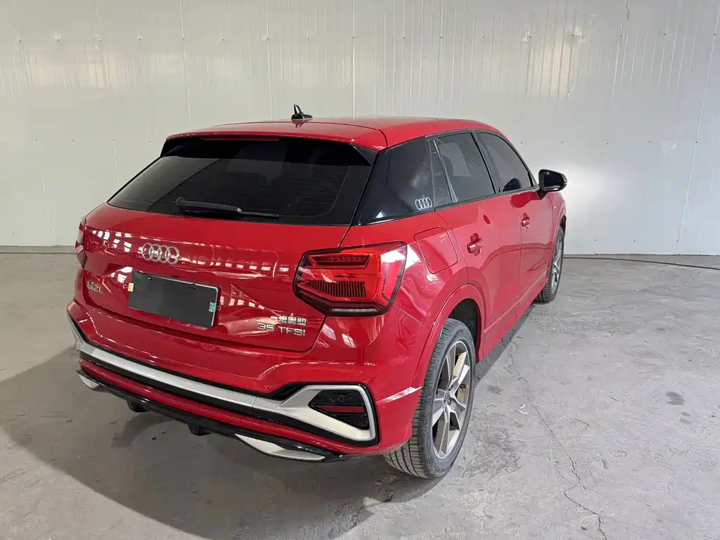 Audi Q2L — миниатюра 5