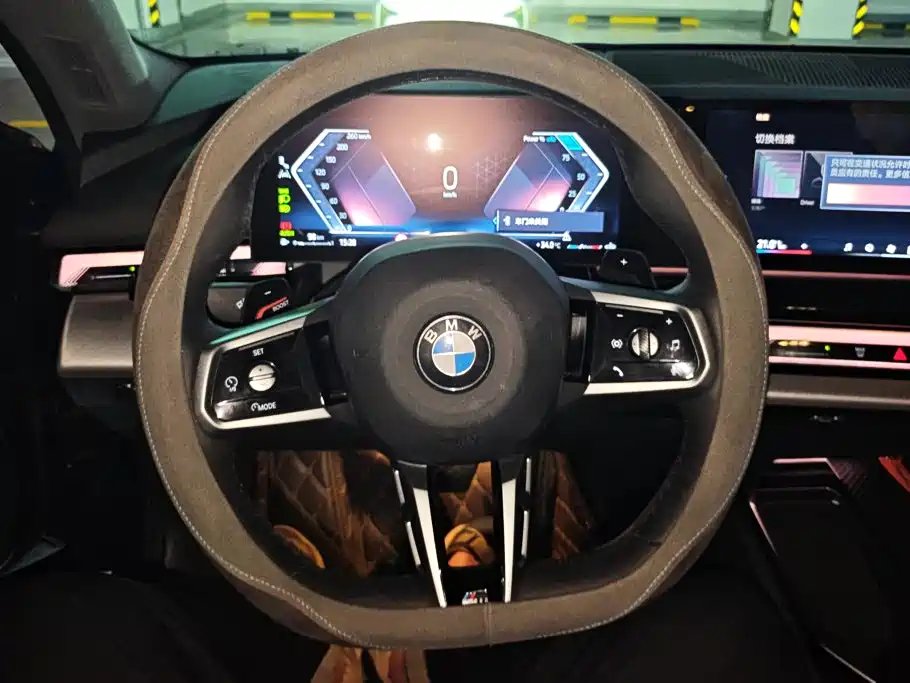BMW 5 Series — миниатюра 15