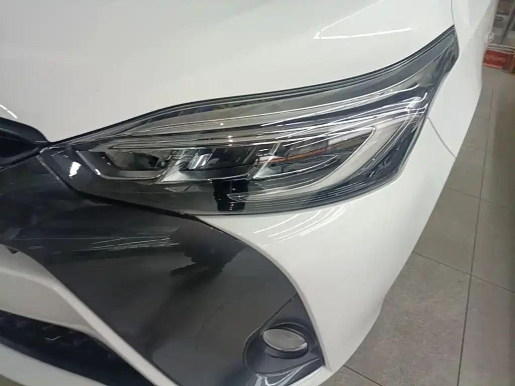 Toyota Yaris L — миниатюра 24