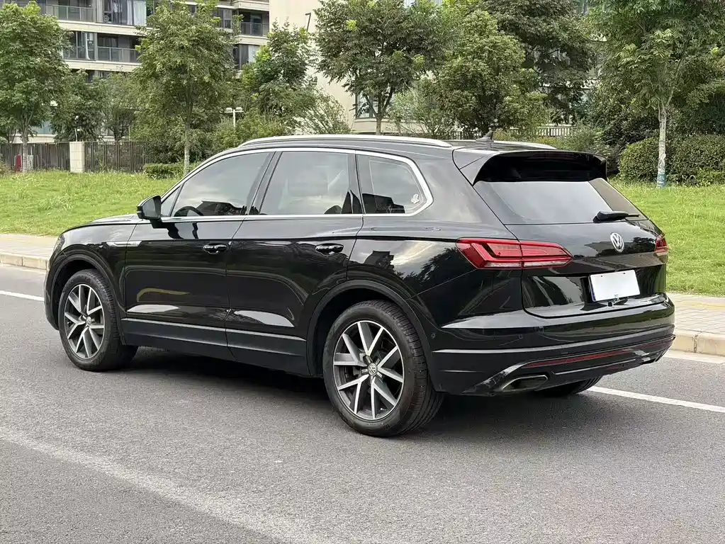 Volkswagen Touareg — миниатюра 6