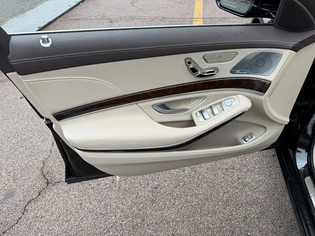 Mercedes-Benz S-Class — миниатюра 6