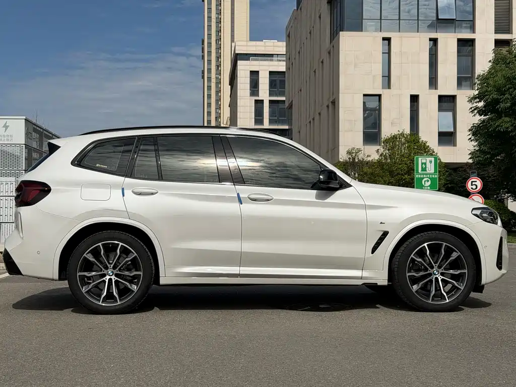 BMW X3 — миниатюра 21