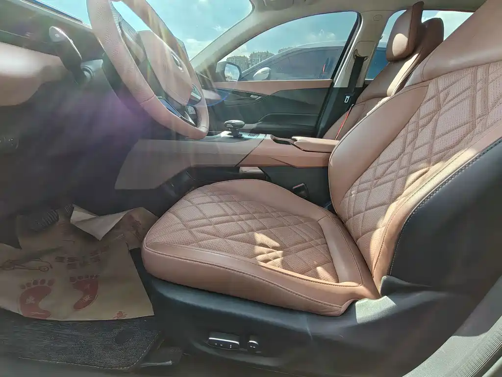 Changan Eado — миниатюра 4
