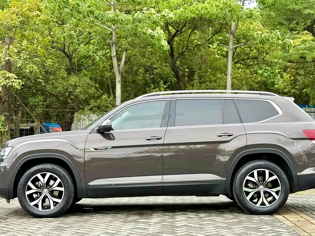 Volkswagen Teramont — миниатюра 3
