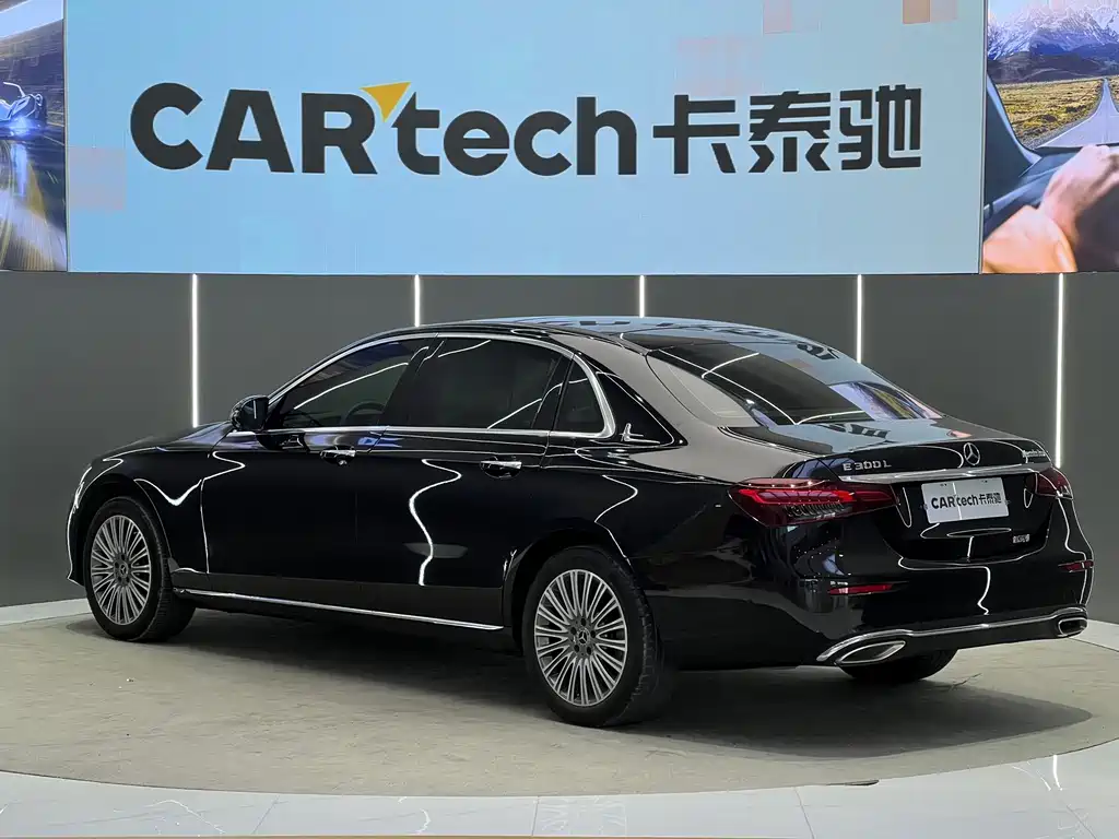 Mercedes-Benz E-Class — миниатюра 14