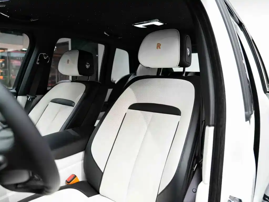 Rolls-Royce Cullinan — миниатюра 28