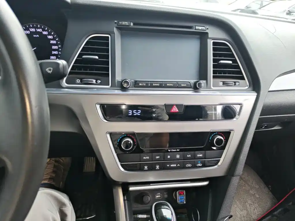 Hyundai Sonata — миниатюра 18