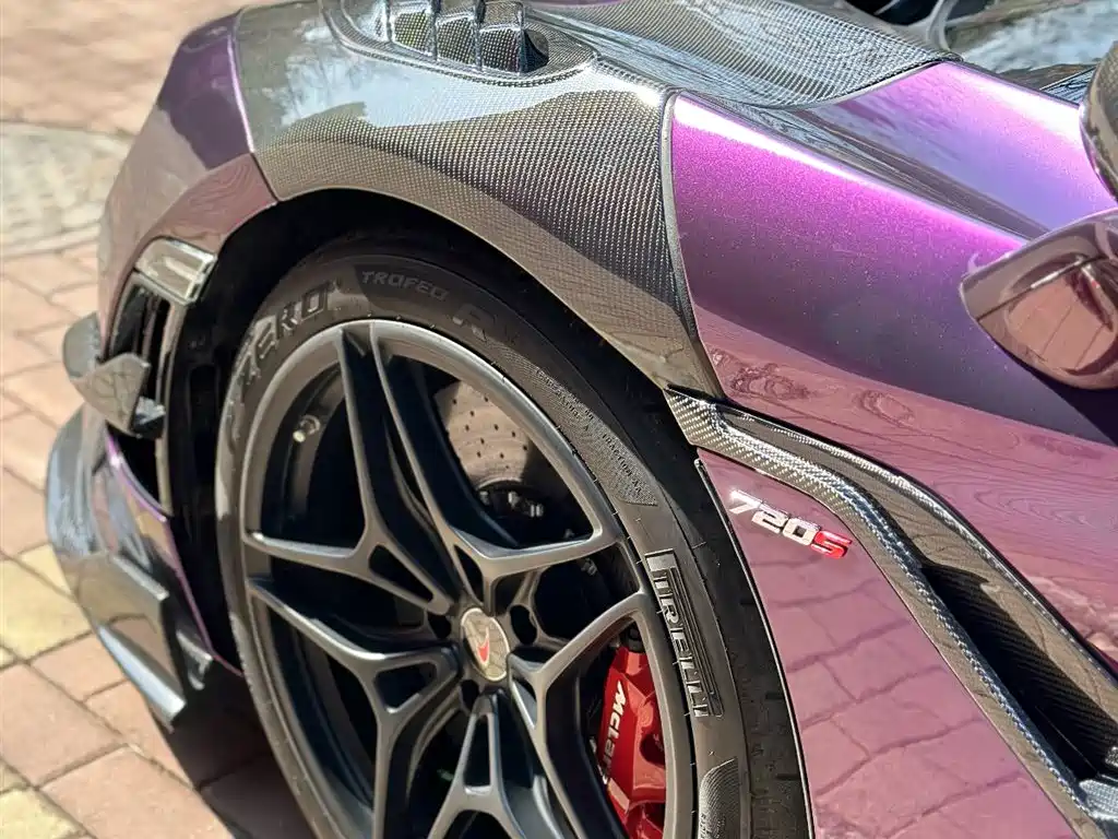 MCLAREN 720S