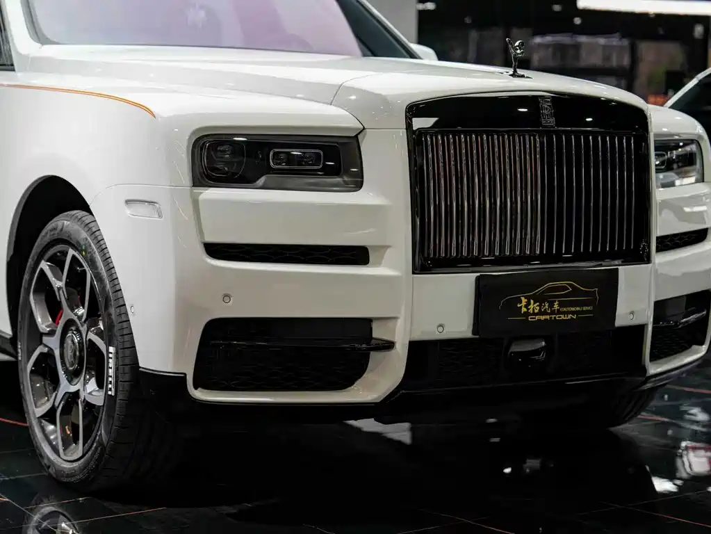 Rolls-Royce Cullinan — миниатюра 4