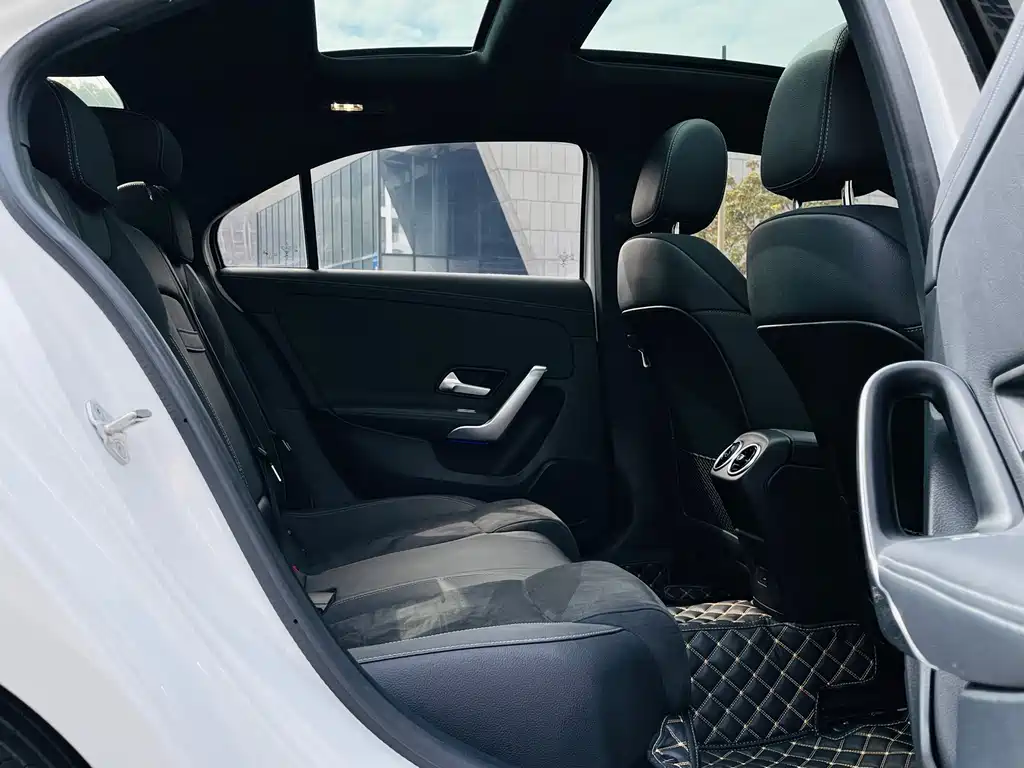 MERCEDES-BENZ A CLASS