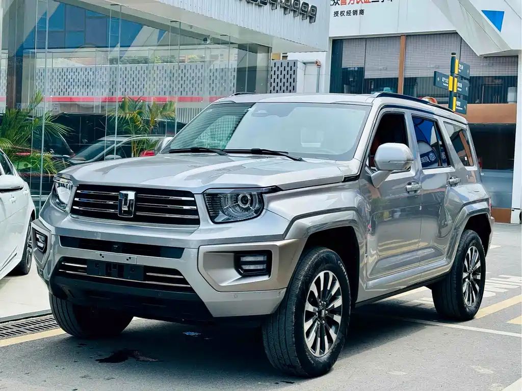 TANK TANK 700 NEW ENERGY