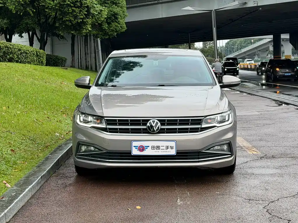 Volkswagen Bora — миниатюра 2