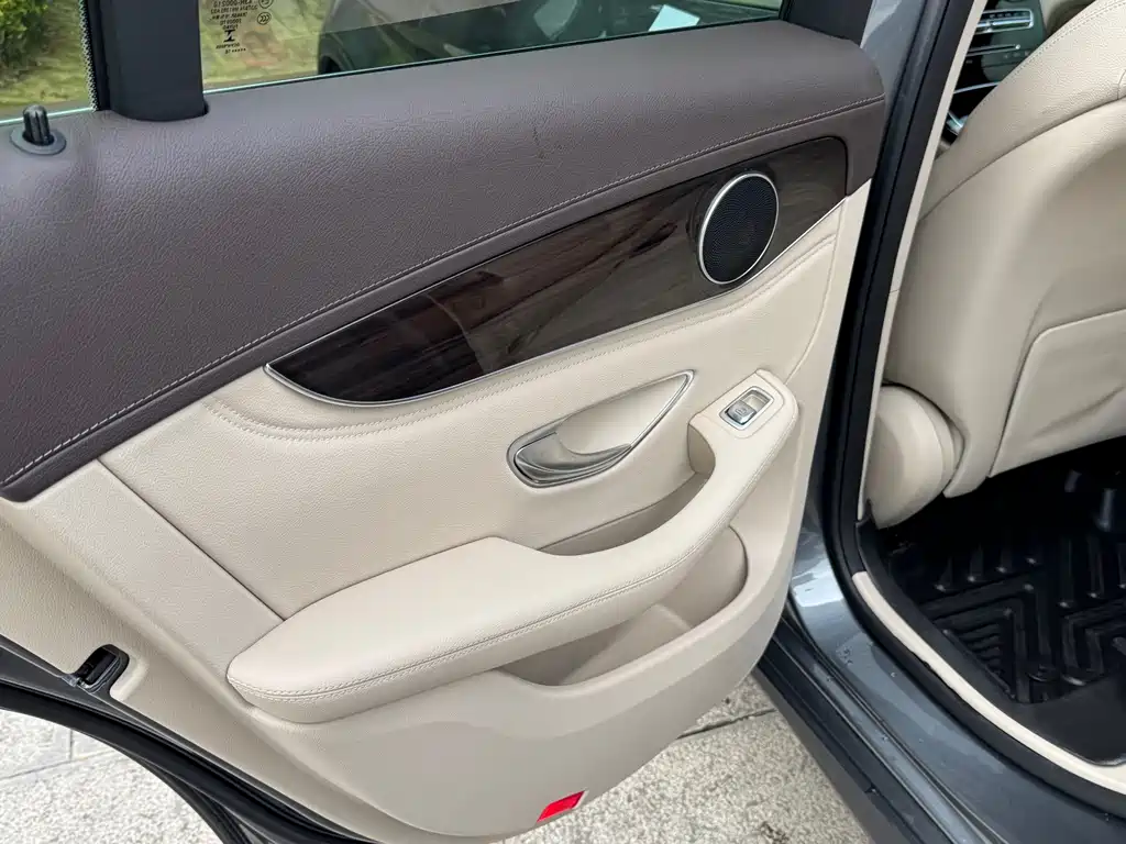 Mercedes-Benz GLC — миниатюра 13