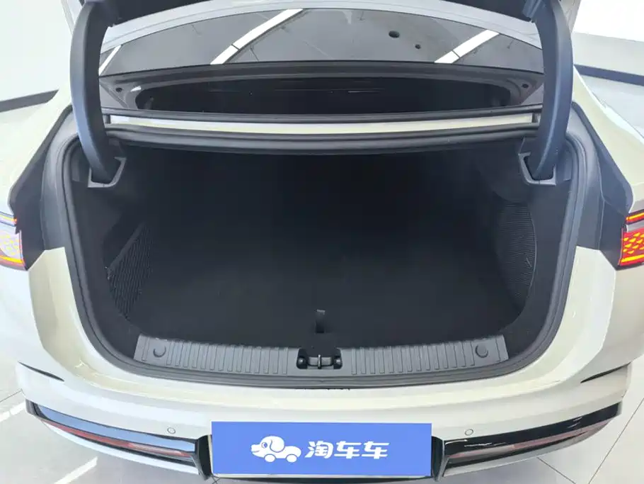BYD Seal — миниатюра 4