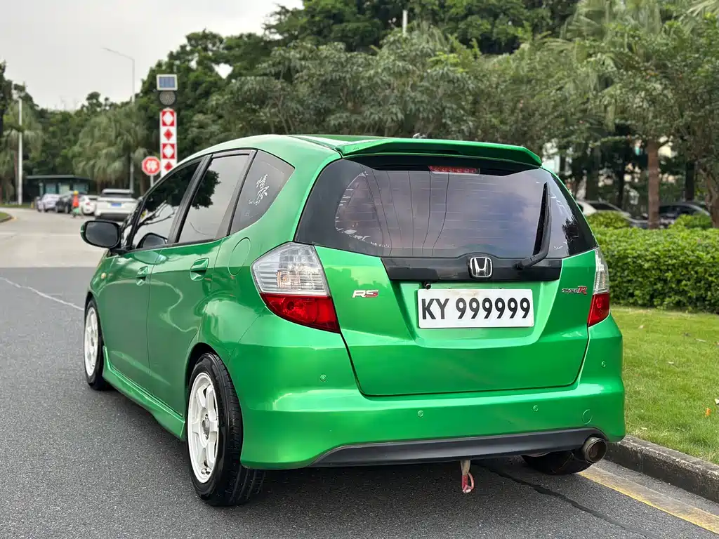 Honda Fit — миниатюра 5