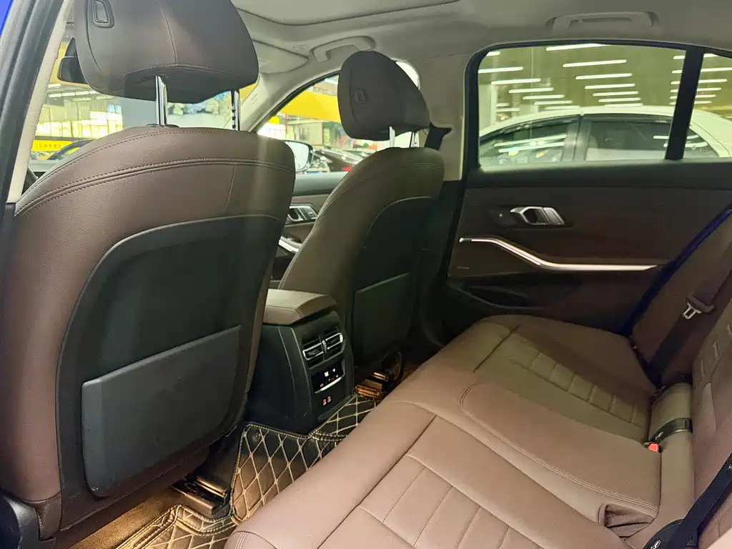 BMW 3 Series — миниатюра 11