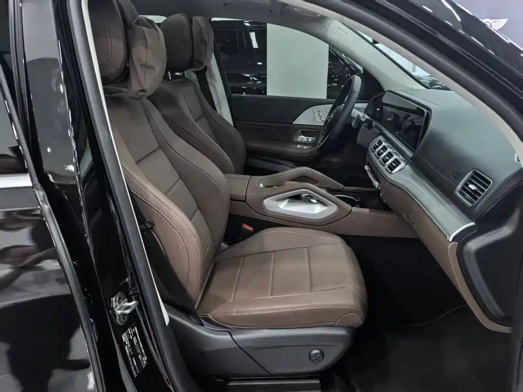 Mercedes-Benz GLS — миниатюра 11
