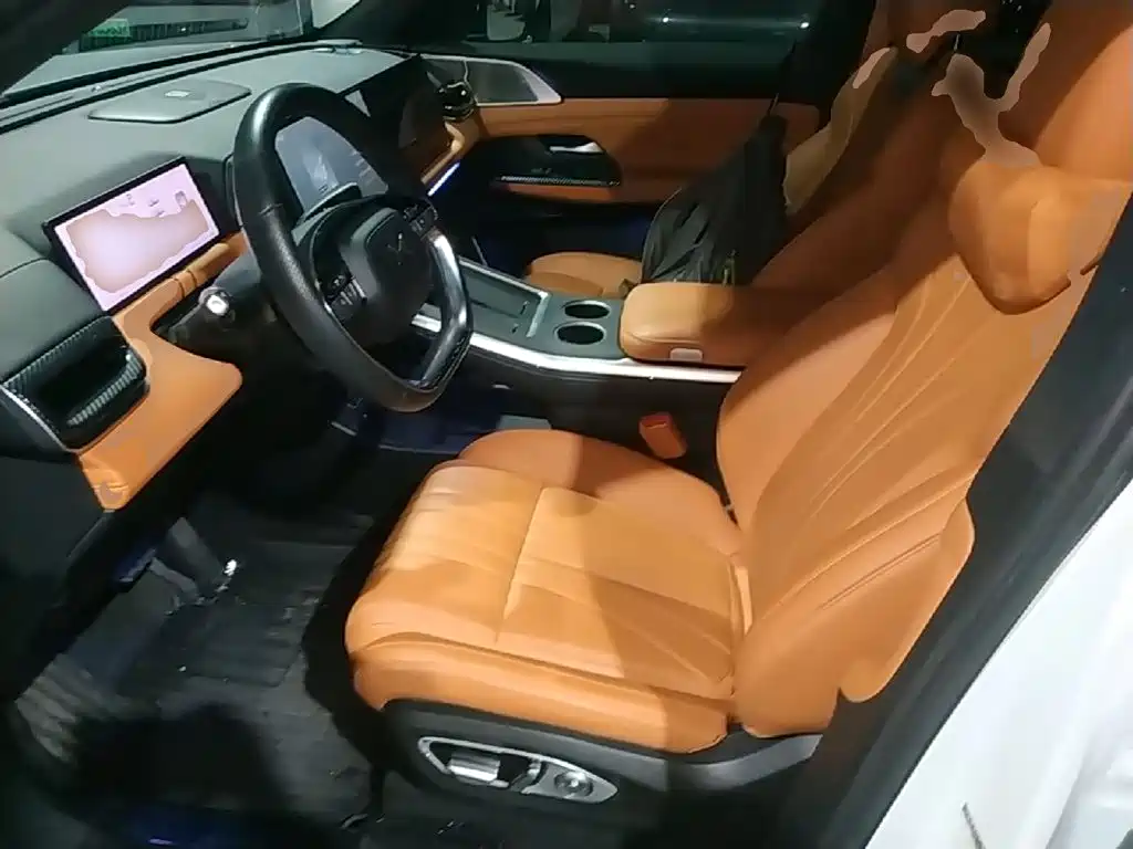 XPeng G9 — миниатюра 15