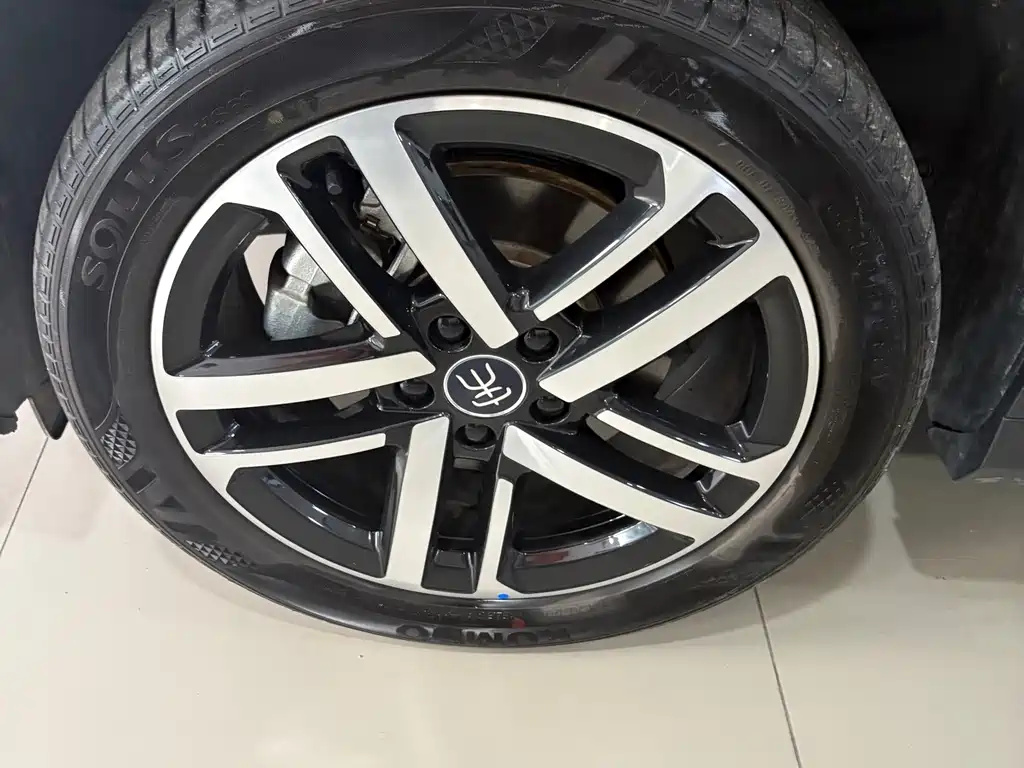BYD L DM-i — миниатюра 5