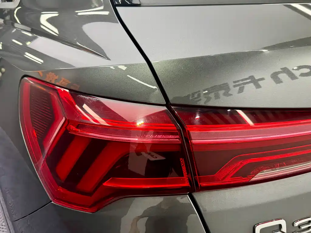 Audi Q3 — миниатюра 6