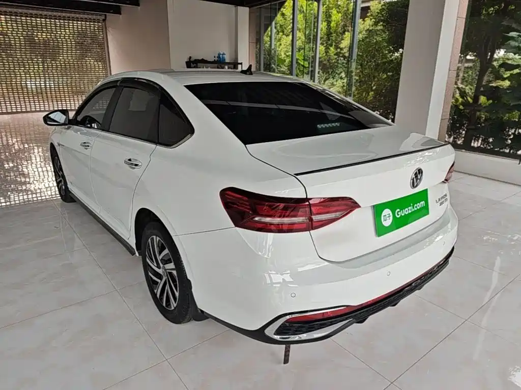 Volkswagen Lavida — миниатюра 5