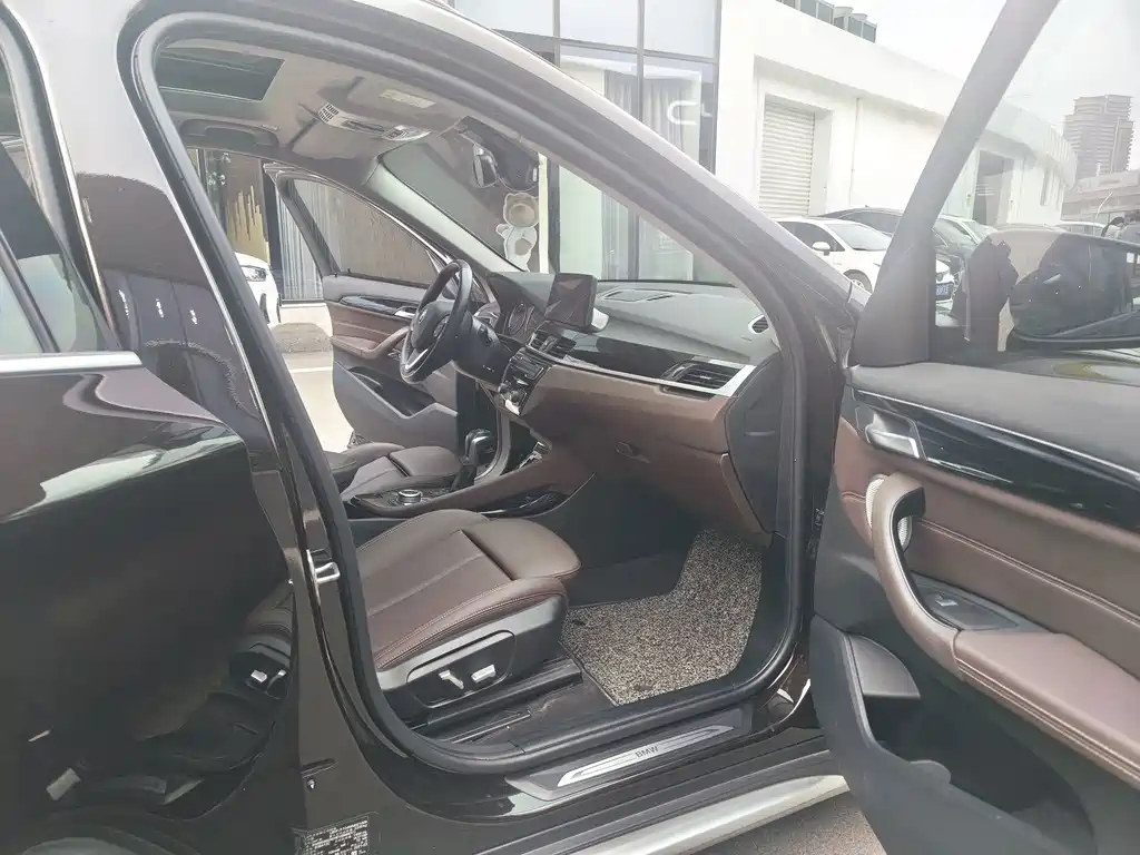 BMW X1 New Energy — миниатюра 9