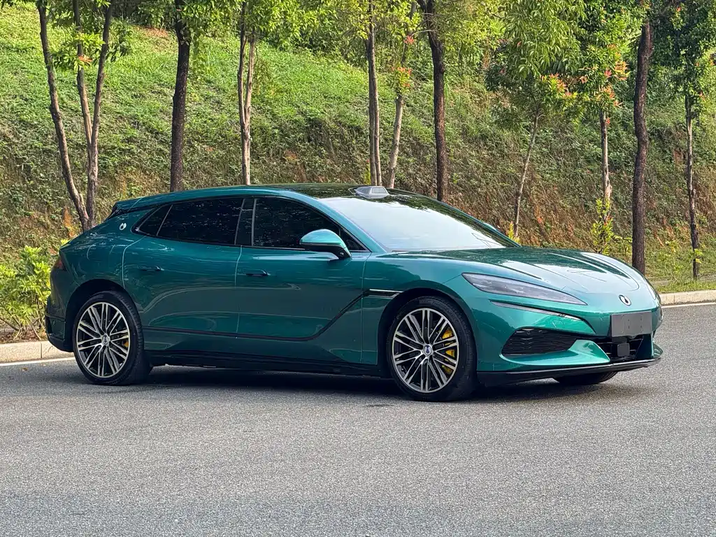 Denza Denza Z9GT — миниатюра 3