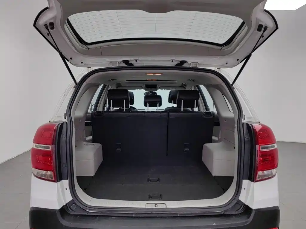 Chevrolet Captiva — миниатюра 16