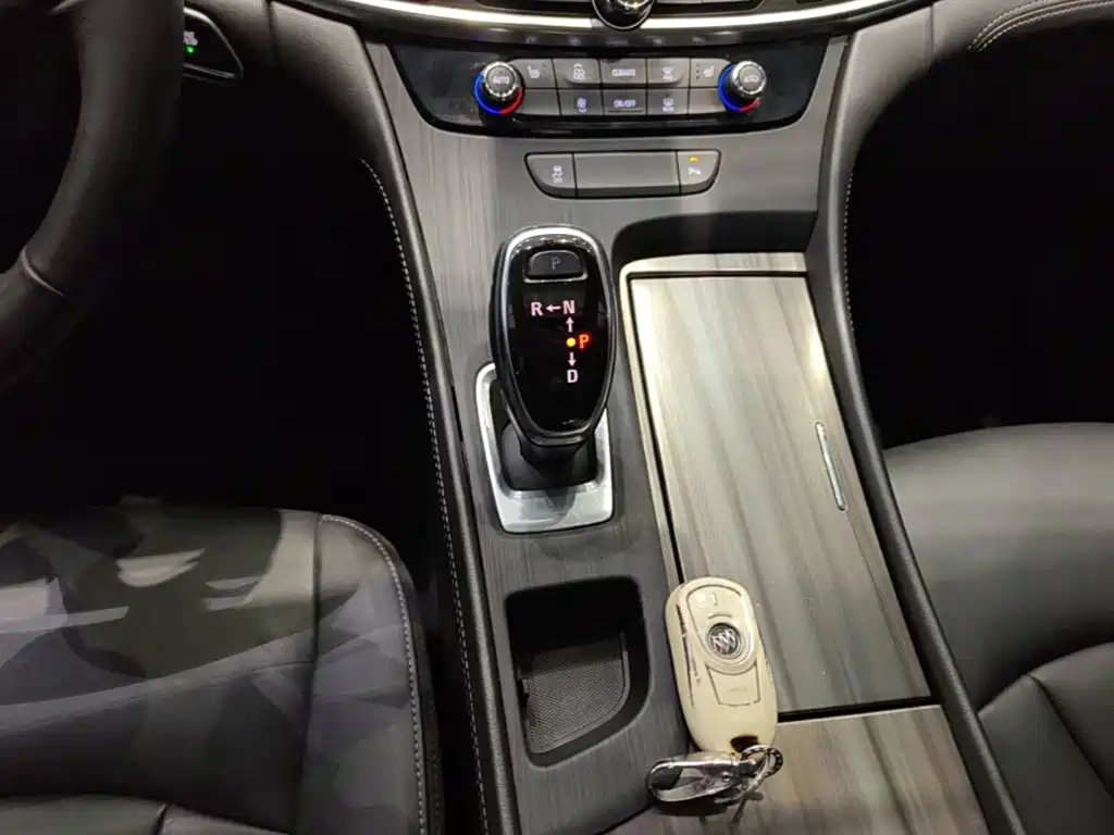 Buick LaCrosse — миниатюра 14