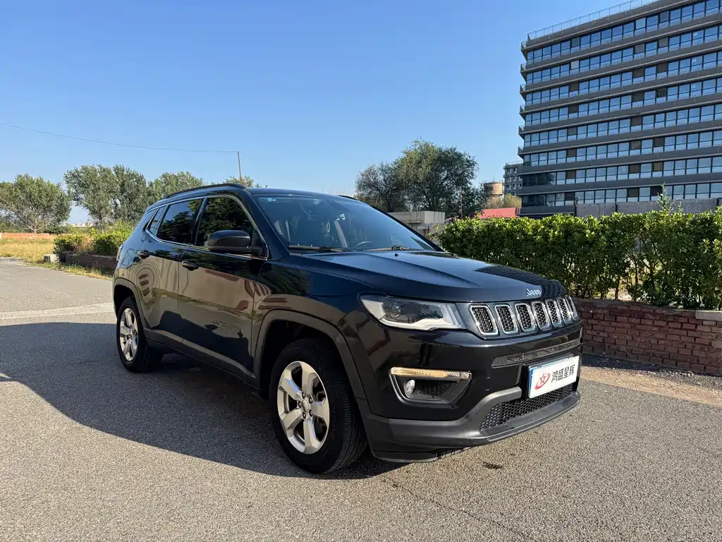 Jeep Compass — миниатюра 3