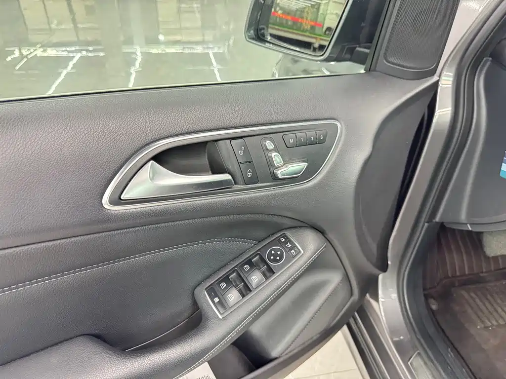 Mercedes-Benz B-Class — миниатюра 16