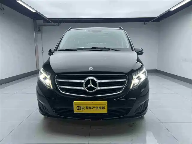 MERCEDES-BENZ V CLASS 2017