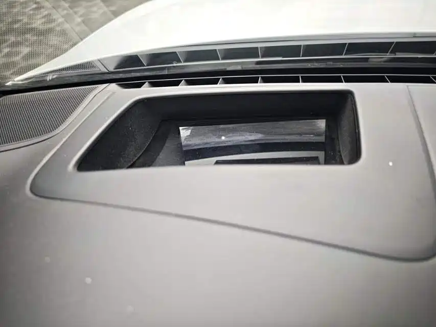 Porsche Cayenne — миниатюра 10